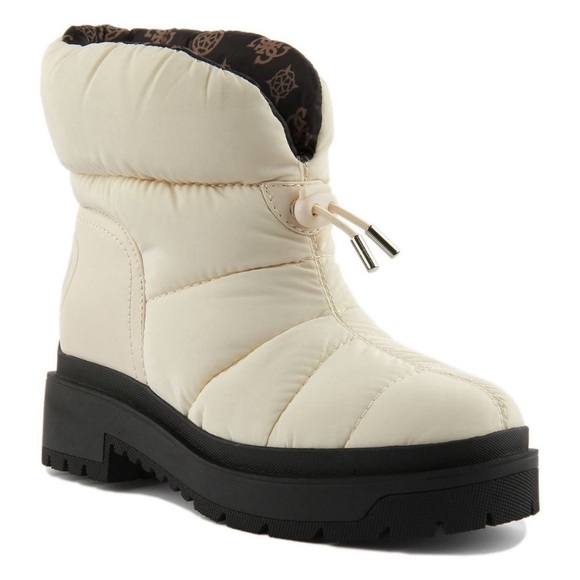 NWT Guess Leeda Padded Logo Snow Boots, size 9 - Picture 1 of 9